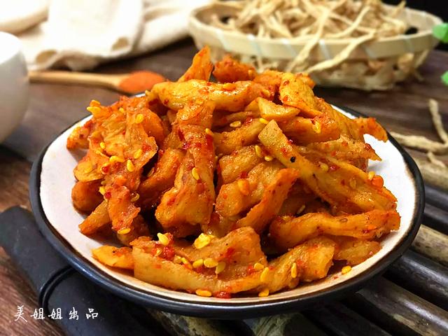 茄子怎么切成条状，怎样把茄子切成条状（茄子干和萝卜干）