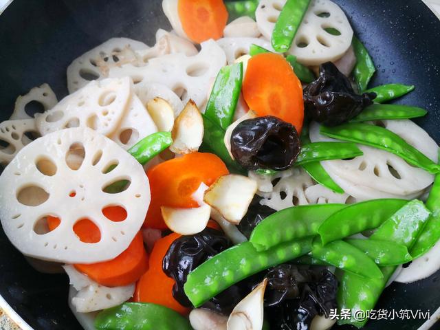 藕的7种经典吃法，凉拌藕片的正确方法（不妨试试这7种鲜美吃法）