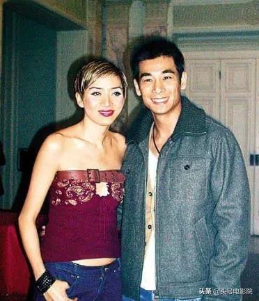 梅艳芳葬礼上的两个男人:一个天后杀手,而赵文卓说要保守秘密