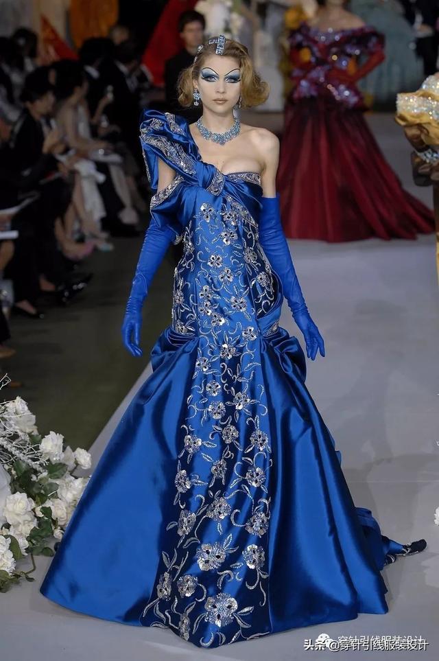 迪奥经典之作服装图，<迪奥>2007秋冬高定系列