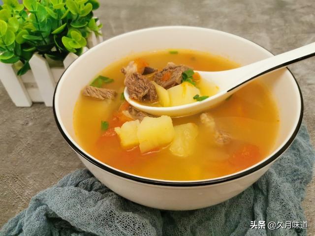 蔬菜汤的做法大全，蔬菜汤的做法大全家常（蔬菜汤湿气重吗）