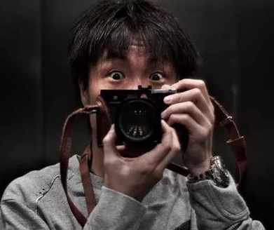 与蔡卓妍相爱4年的郑中基，为何转身娶了名不见经传的余思敏？