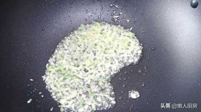 小虾怎么做好吃，小虾皮怎么做好吃（比油爆小河虾好吃）