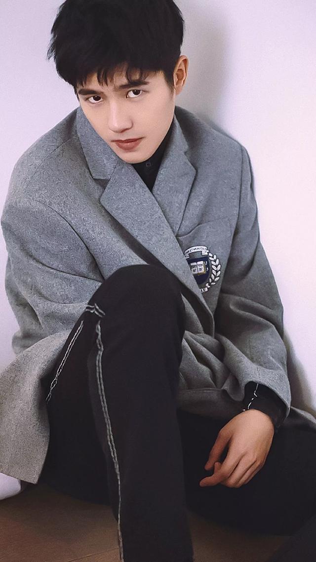 男生头像 刘昊然小哥哥 帅到犯规微信，男生头像 刘昊然小哥哥 帅到犯规（壁纸 ， 帅气的刘昊然）