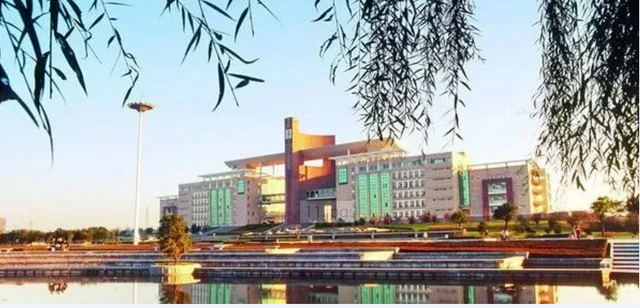 法学全国学校排名，全国法学专业大学排名2021（法学专业院校排名TOP100）