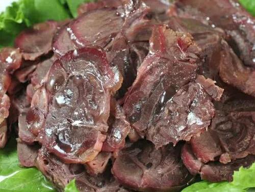 正宗酱驴肉的做法，正宗五香酱驴肉做法窍门（成品色香味美回味无穷）