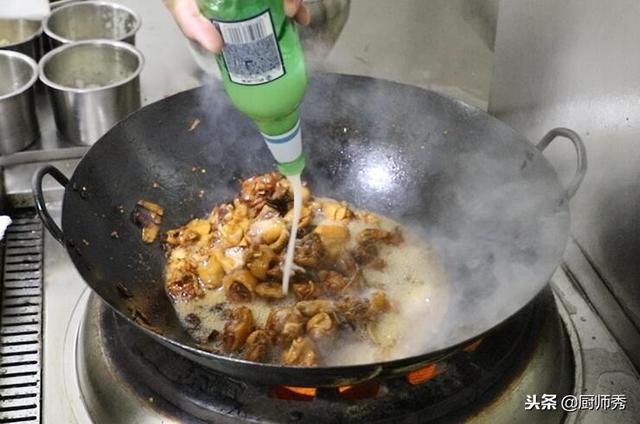 炒鸡的做法教你怎么做炒鸡，炒鸡的做法 最正宗的做法窍门（这才是炒鸡的正确做法）