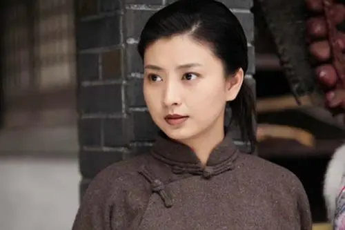 微微一笑很倾城演员表，微微一笑很倾城电视剧演员表（《甄嬛传》已过10年）