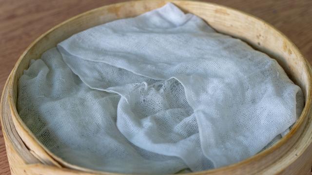 豆芽炒多久能熟，炒豆芽做法（在家发豆芽原来这么简单）