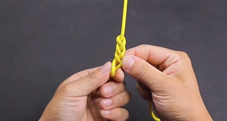 怎样编手链(简单手工�ne织手�
