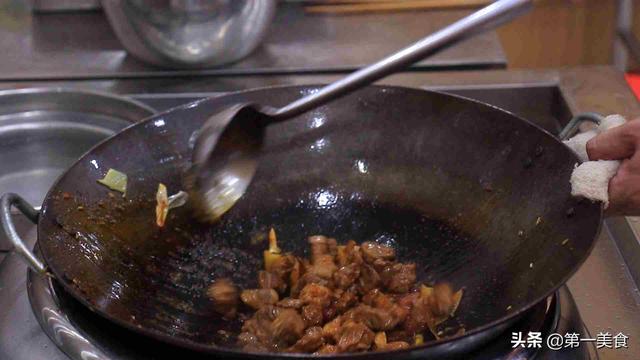 10种红焖羊肉的做法，厨师长教你一道传统名菜红焖羊肉