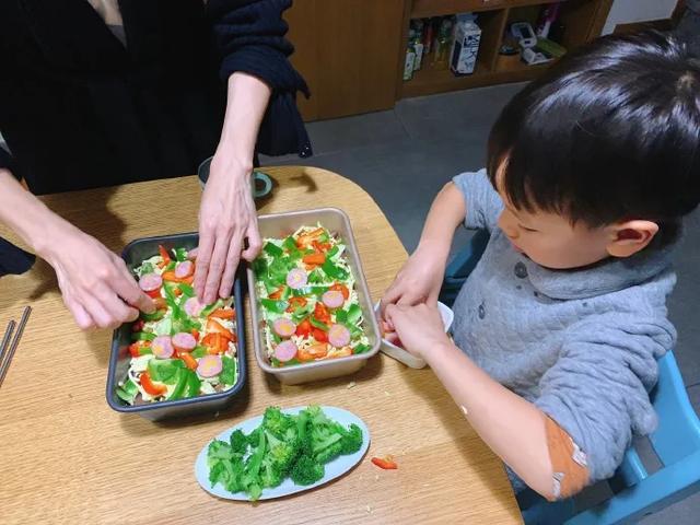 宝宝吃什么辅食好，一岁一个月的宝宝吃什么辅食好（简单的12道宝宝辅食）