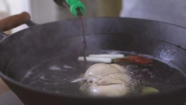 陕名菜网红葫芦鸡，古法制作虽然陈序复杂了点