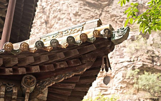 僧、尼、道共居一山修行  承德丰宁白云古洞景区，僧、尼、道共居一山修行（有一桥飞架两山之间的千年古刹）