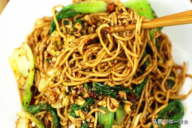 面条怎么做才好吃，面条怎么做才好吃和清淡（面条劲道爽滑）