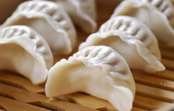 土豆素馅饺子做法大全集，土豆饺子馅做法（原来TA可以变得更好吃）