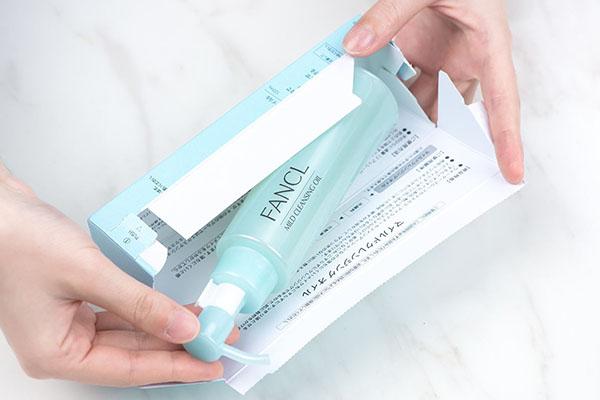 卸妆油排行榜10强，卸妆油排行榜10强品牌（十款日本热销卸妆油）