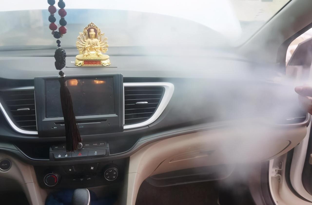 汽车内饰多久清洗一次?让老司机告诉你