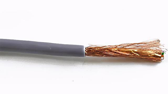 3类非屏蔽双绞线，双绞线怎么连接（非屏蔽双绞线、屏蔽双绞线、光缆布线优劣对比）