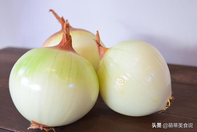 切洋葱不会流泪的方法，切洋葱不会流泪的十个方法（您知道洋葱怎么切不流泪吗）