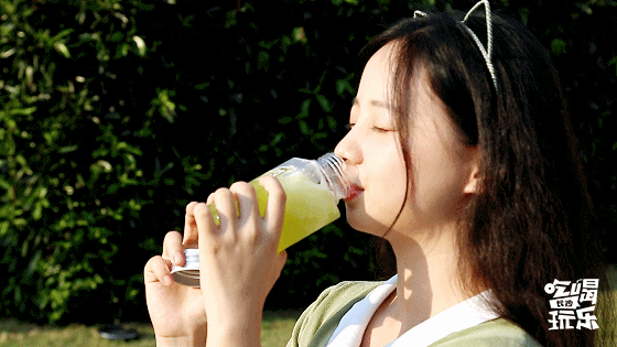 二次元动漫女头/可爱/小鸟游六花什么的也太卡哇伊了吧，微信头像，二次元动漫女头/可爱/小鸟游六花什么的也太卡哇伊了吧（奈雪新品清新来袭）