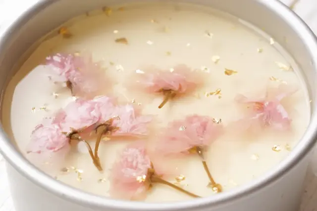 樱花蛋糕的做法，樱花甜点做法（做出最美的樱花镜面水晶蛋糕。）