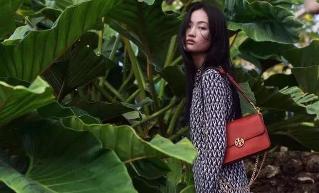 mk包包属于什么档次，MK包包属于什么档次（这五个颜值与质感均在线的包包品牌）