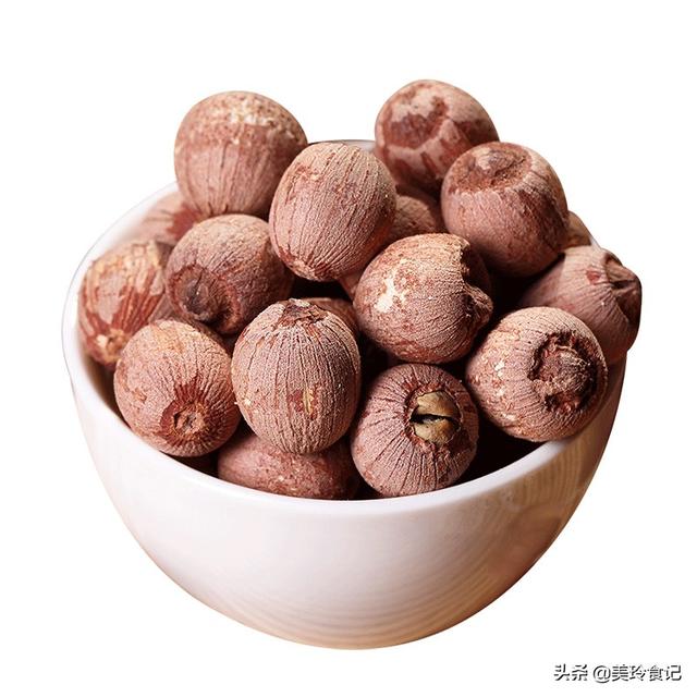 白莲子和红莲子哪个好，莲子红莲子和白莲子哪个好（教你辨别莲子是否适合自己）