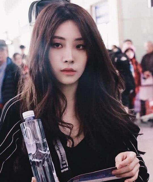 中国内地女歌手，中国女歌手排行榜前十名（华语女歌手网络排行榜出炉）