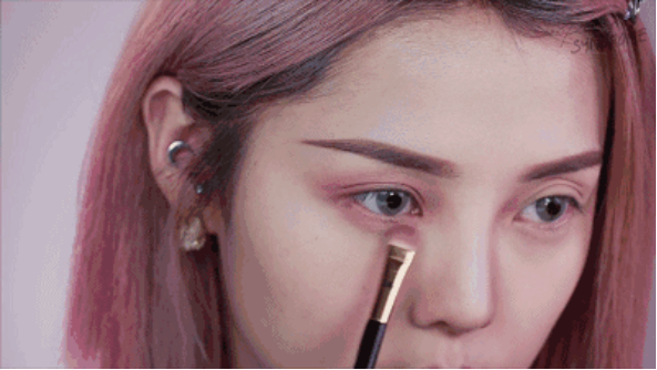 大眼睛化妆技巧，小眼睛化妆成大眼睛的技巧（那些漂亮小姐姐的大眼秘籍）