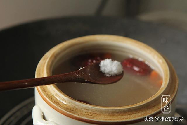 菠萝蜜籽可以吃吗，菠萝蜜的籽可以吃吗（菠萝蜜核不要扔）