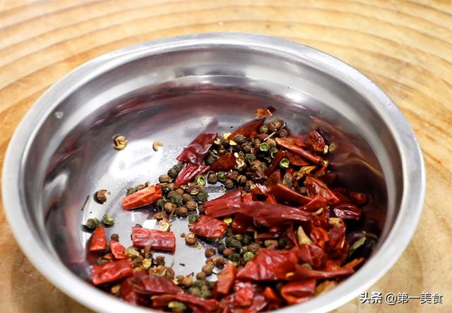 正宗红油小面的做法，家常小面怎样做才麻辣又好吃