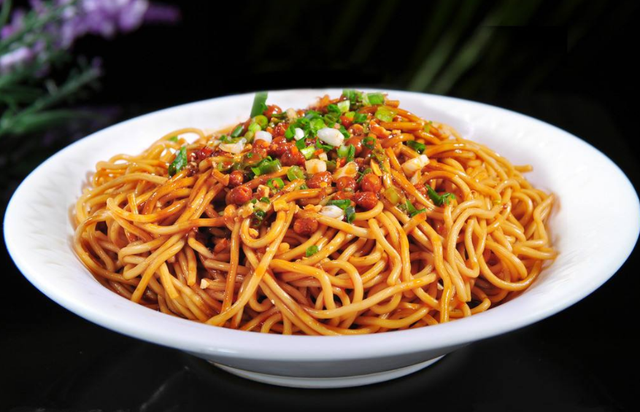 简单的面条做法，面条的做法简单（简单易操作的15种面条做法）