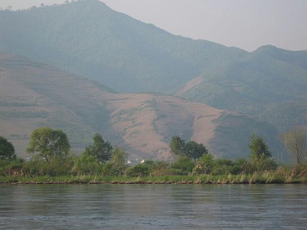 魂牵梦绕的拼音，魂牵梦萦的读音（魂牵梦绕——鸭绿江）