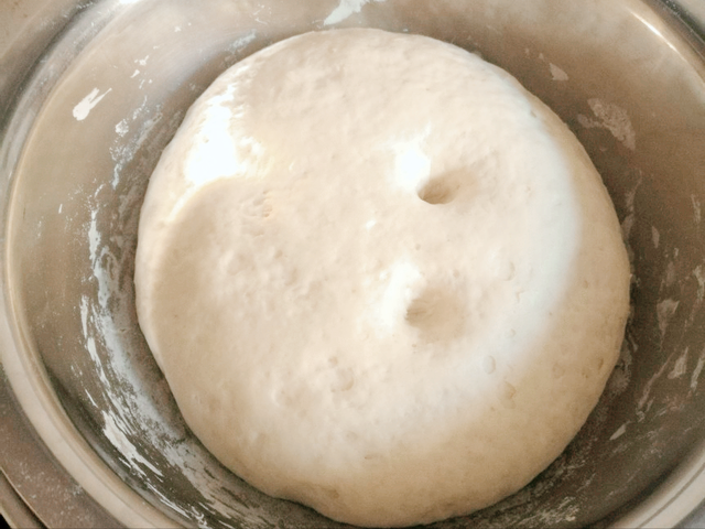 一斤面粉放多少酵母，一斤面粉需要放多少酵母（难怪总失败还有酸味）