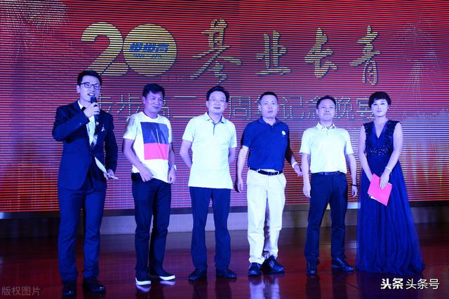 vivo老总个人简历，vivo手机的老总叫什么名字（拼多多、oppo、vivo背后的男人段永平）