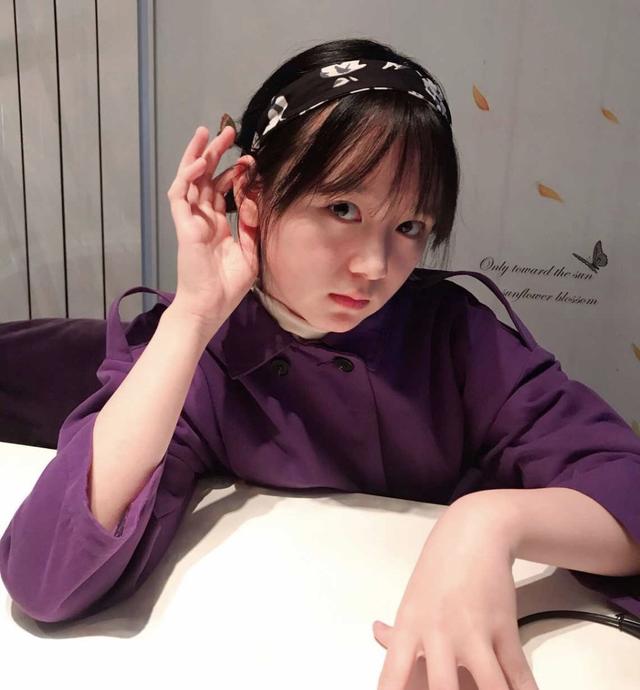 宝钗的扮演者是谁，宝钗的扮演者是谁啊（15岁脸颊发福神似李兰迪）