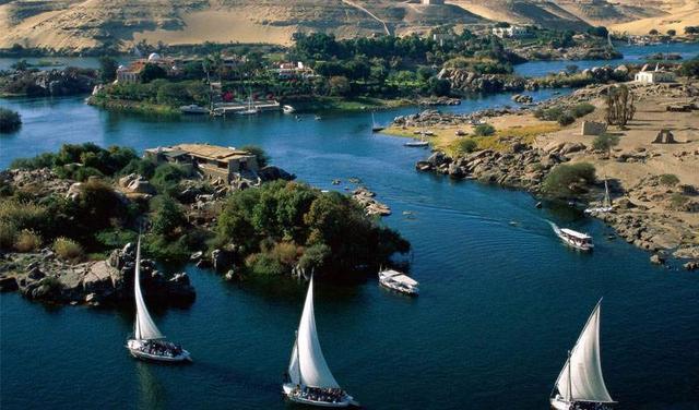 黄河和长江相比哪个河流更长，世界十大河流<长度>