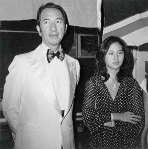 赌王的子女介绍，赌王的老婆及子女介绍（有人落魄到靠脚底按摩为生）