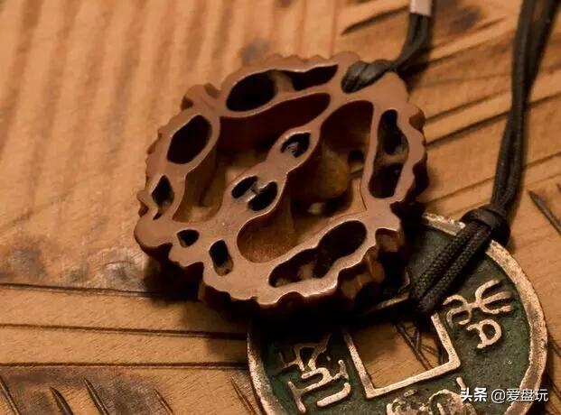 象牙果盘玩后效果图，象牙果是什么（这些小众配饰，太过瘾了）