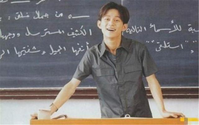 何炅个人资料简介，何炅资料简介（何炅到底是隐婚、不婚、晚婚还是其他）