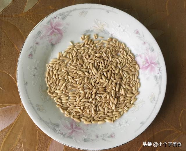 燕麦米的正确吃法，燕麦米怎么吃最好（薏米燕麦粥）