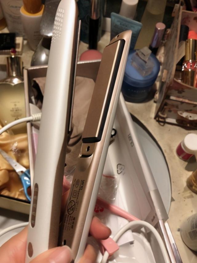 直板夹怎么卷发，用夹板怎么卷头发（直板夹卷发棒直发不知道怎么选）