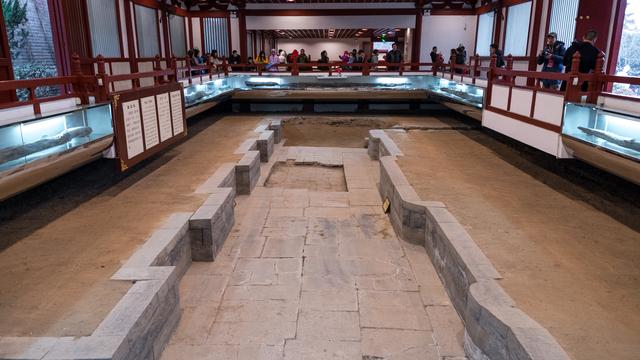 华清宫位于哪里，华清宫简介（中国唯一的皇家沐浴圣地）