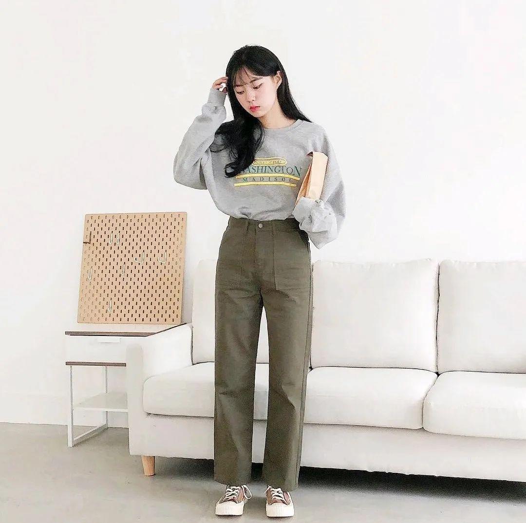 雪纺丝绒是什么面料，丝绒面料是什么面料（今年流行“云朵裤”）