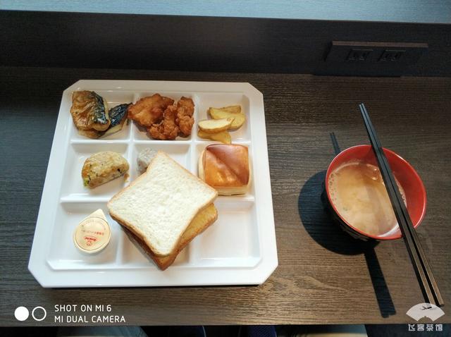 国航最高级别什么卡，国航白金卡什么级别（经济舱也能享受贵宾室、提前选座等权益）