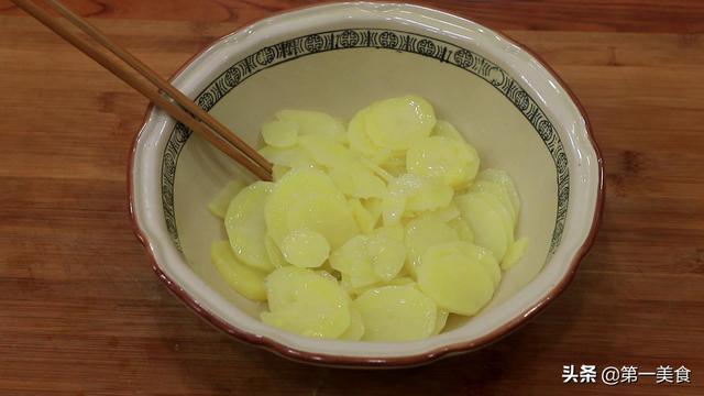 薯条的制作方法，薯条的制作方法之一（在家就能做出和肯德基一样的酥脆薯条）