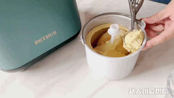 求自制水果冰淇淋做法，水果自制冰淇淋简易做法（比卖的好吃太多了）