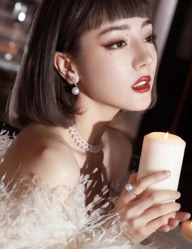 鼻梁的位置在哪，鼻梁的位置在哪个部位（她/他们的鼻子到底丑在哪儿）