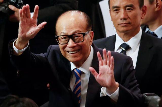 李嘉诚的老婆是谁，李嘉诚有几个老婆（李嘉欣跟李嘉诚到底有啥关系）